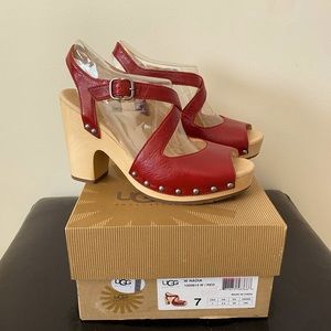 UGG W Nadia Red Leather Sandal - Size 7